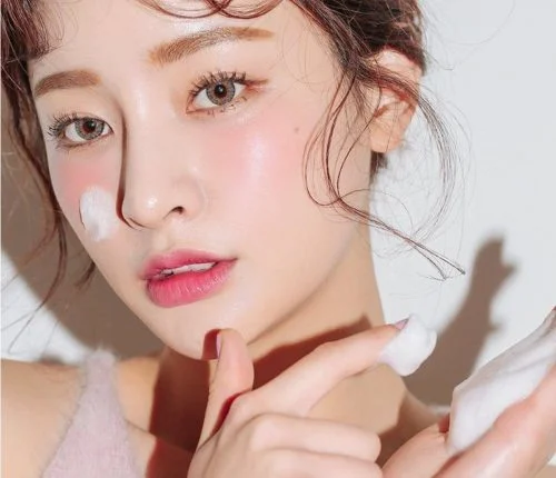 Bí Mật Làn Da Không Tuổi Với Serum Chống Lão Hóa Hàn Quốc Gây Bão Triệu Đơn Bí Mật Làn Da Không Tuổi Với Serum Chống Lão Hóa Hàn Quốc Gây Bão Triệu Đơn