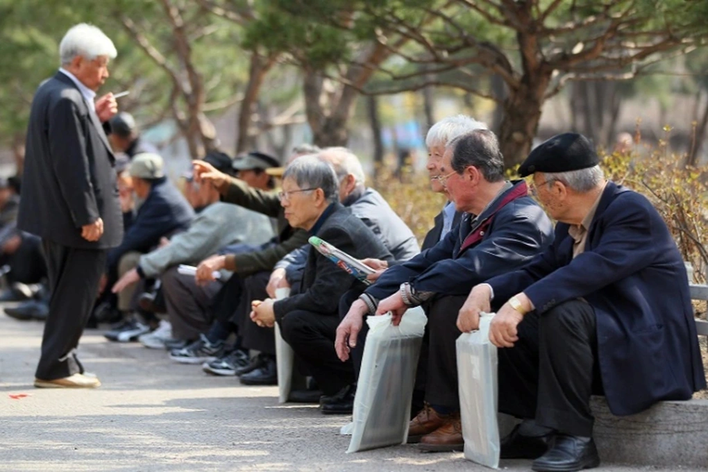 Cứ 5 người Hàn Quốc có một người già