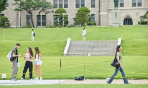 Số tiến sĩ tăng kỷ lục ở Hàn Quốc, nhiều người nhận lương thấp